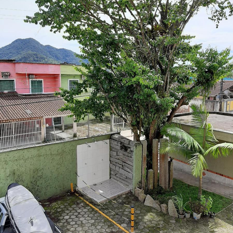 APTO PERTINHO DA PRAIA - Lindo e Equipado! Internet 400mb e 3 Tvs - Completo! Ubatuba Exterior foto