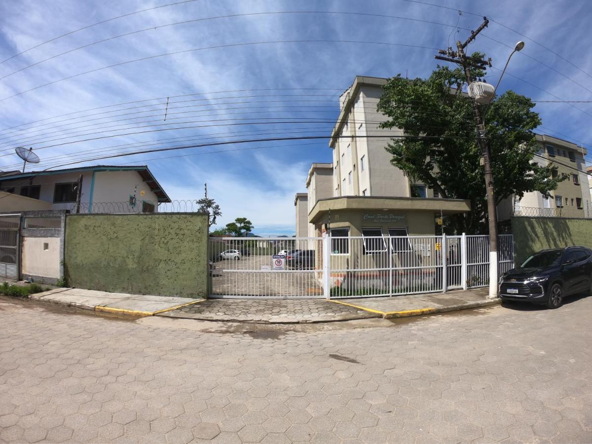 APTO PERTINHO DA PRAIA - Lindo e Equipado! Internet 400mb e 3 Tvs - Completo! Ubatuba Exterior foto
